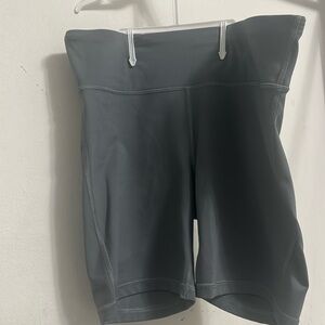 Gap blackout technology athletic shorts